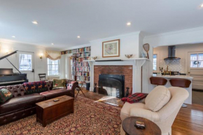 Beautifully Restored Home in Manchester Village Manchester
